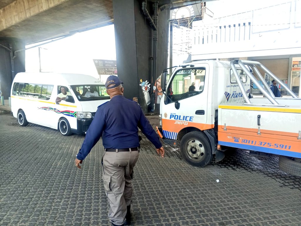 Jo'burg Metro Police Department - JMPD tweet media