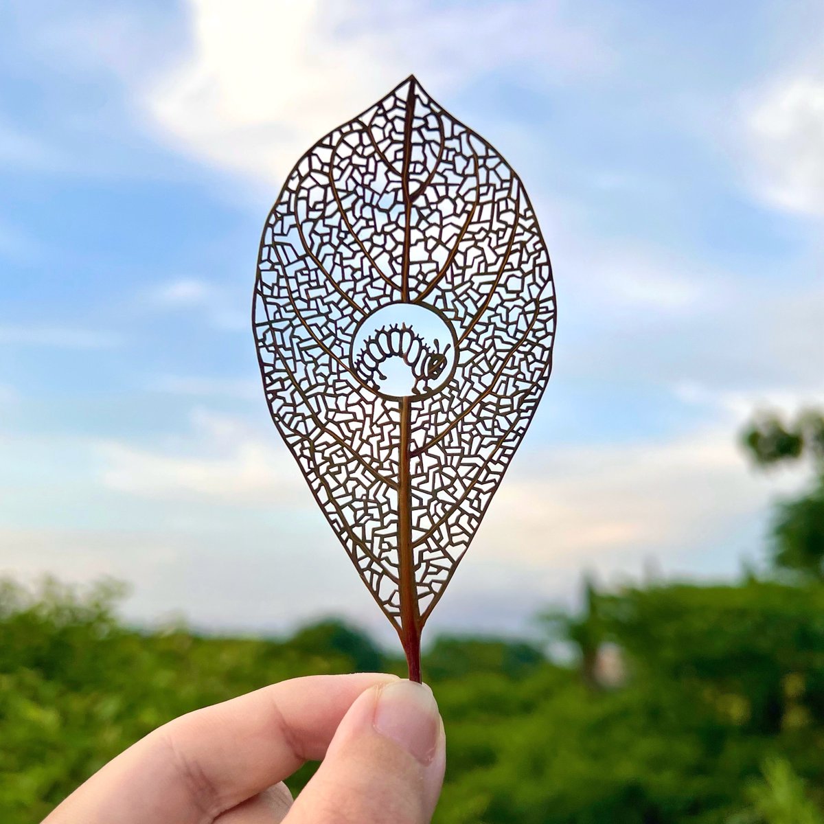 リト@葉っぱ切り絵 tweet media