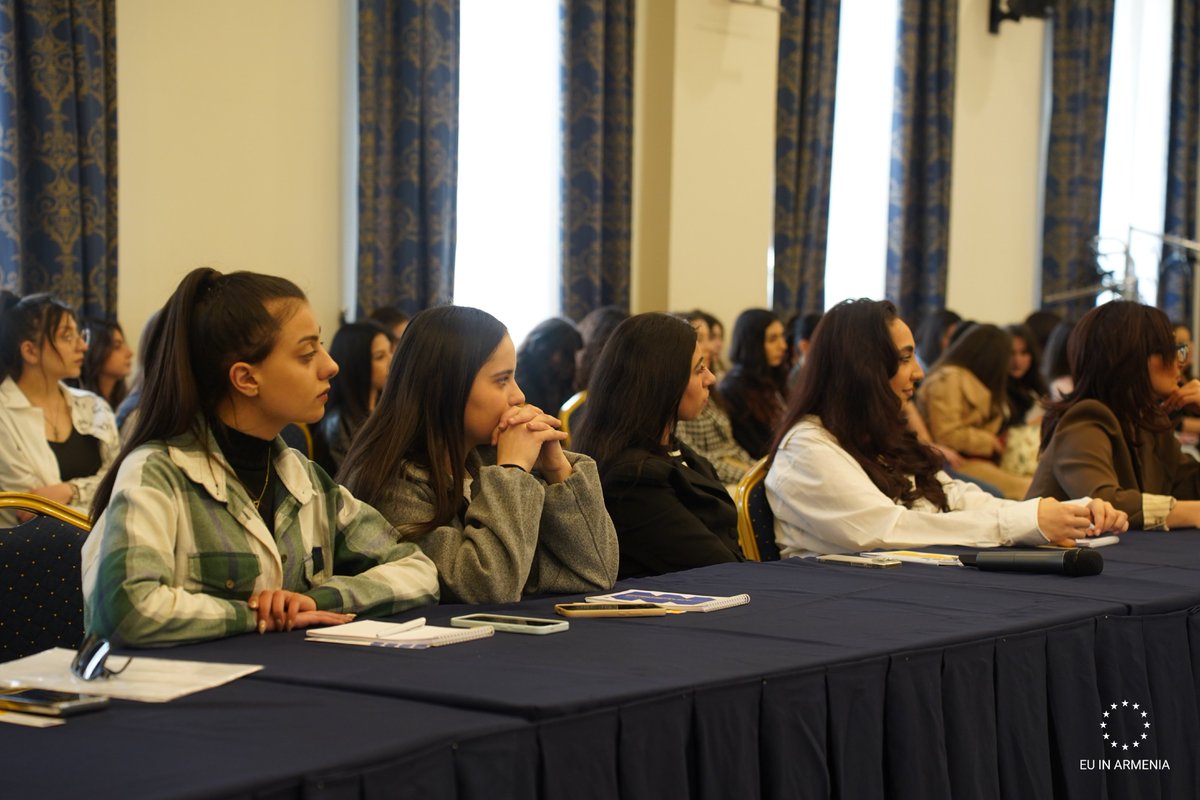 EU Armenia tweet media