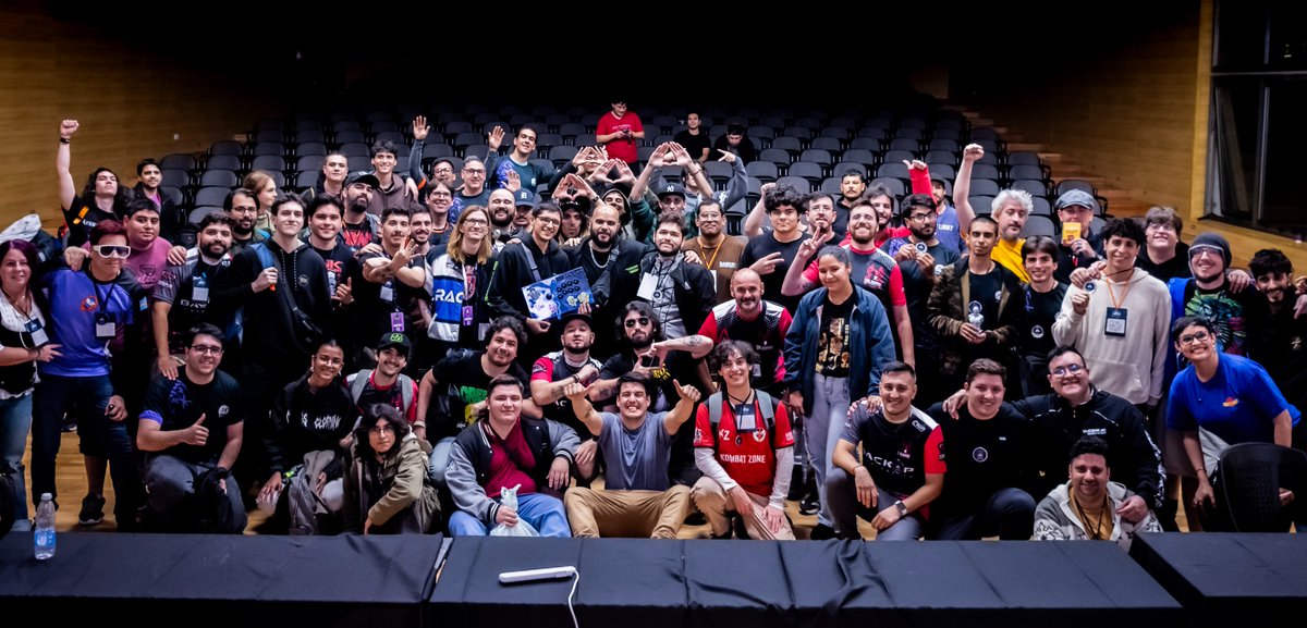 📸 Ya están disponibles todas las fotos de Dark Winter 2026

Revive los mejores momentos del evento en el álbum completo 👇

drive.google.com/drive/folders/…

Al subir tus fotos, no olvides tagear a Valquiria Esports!