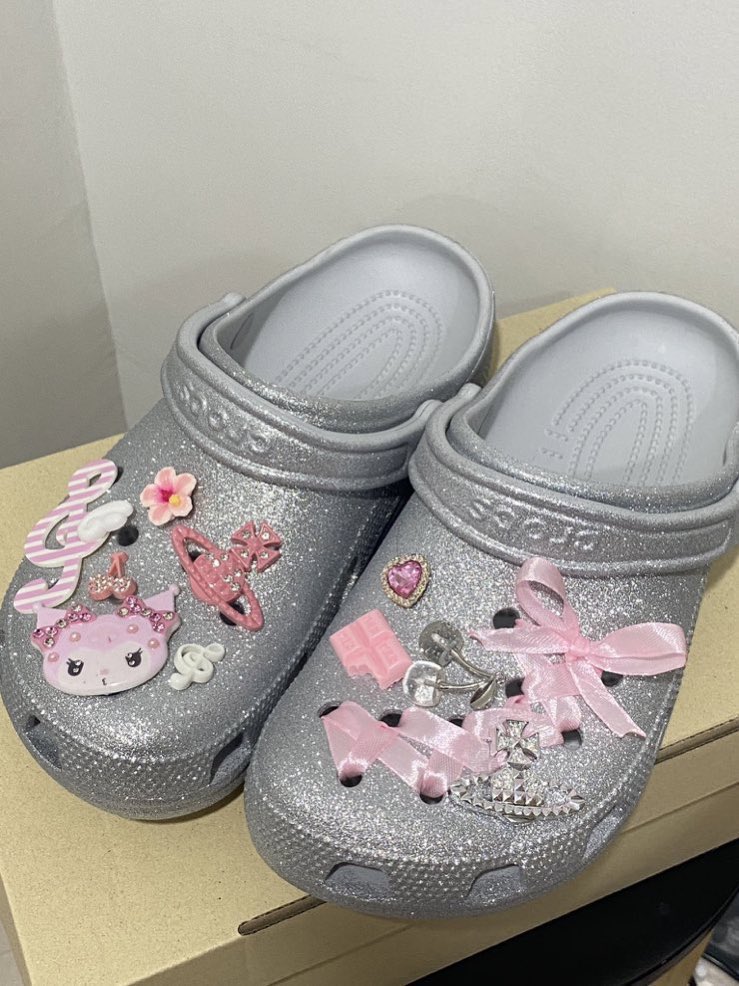 phubabyyyy's tweet photo. ปล่อยต่อ 960฿ รส สภาพ��ี 99.99%
Size 39-40  พร้อมส่งค้าบ
ลงจนกว่าจะออก 😭

#ส่งต่อcrocs #crocsมือสอง #ส่งต่อเสื้อผ้า #ส่งต่อ #Crocs #ส่งต่อstylist #รองเท้าcrocs #ส่งต่อcintage #crocsthailand #ส่งต่อเสื้อผ้ามือสอง #รองเท้ามือสองของแท้ #รองเท้า https://t.co/U1L1C9jl8U