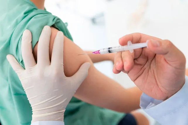 LT8 am830 tweet media