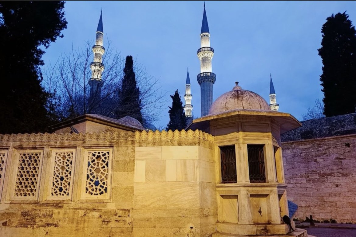 İstanbul Camileri tweet media
