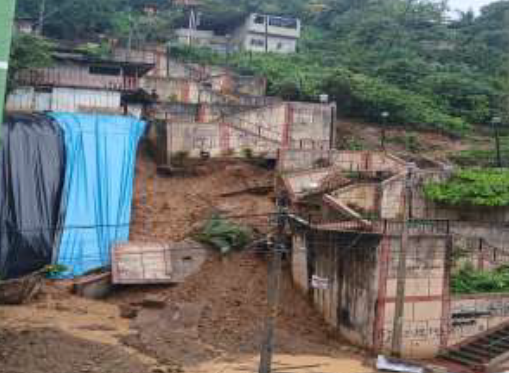 COENPeru's tweet image. #LluviasIntensas se registraron la mañana del 8/4 en diversas comunidades y sectores del distrito #Kimbiri, provincia La Convención (Cusco), que afectaron viviendas, infraestructura de transporte y producción agrícola. Gobierno local realiza la #EDAN, coordina el apoyo de