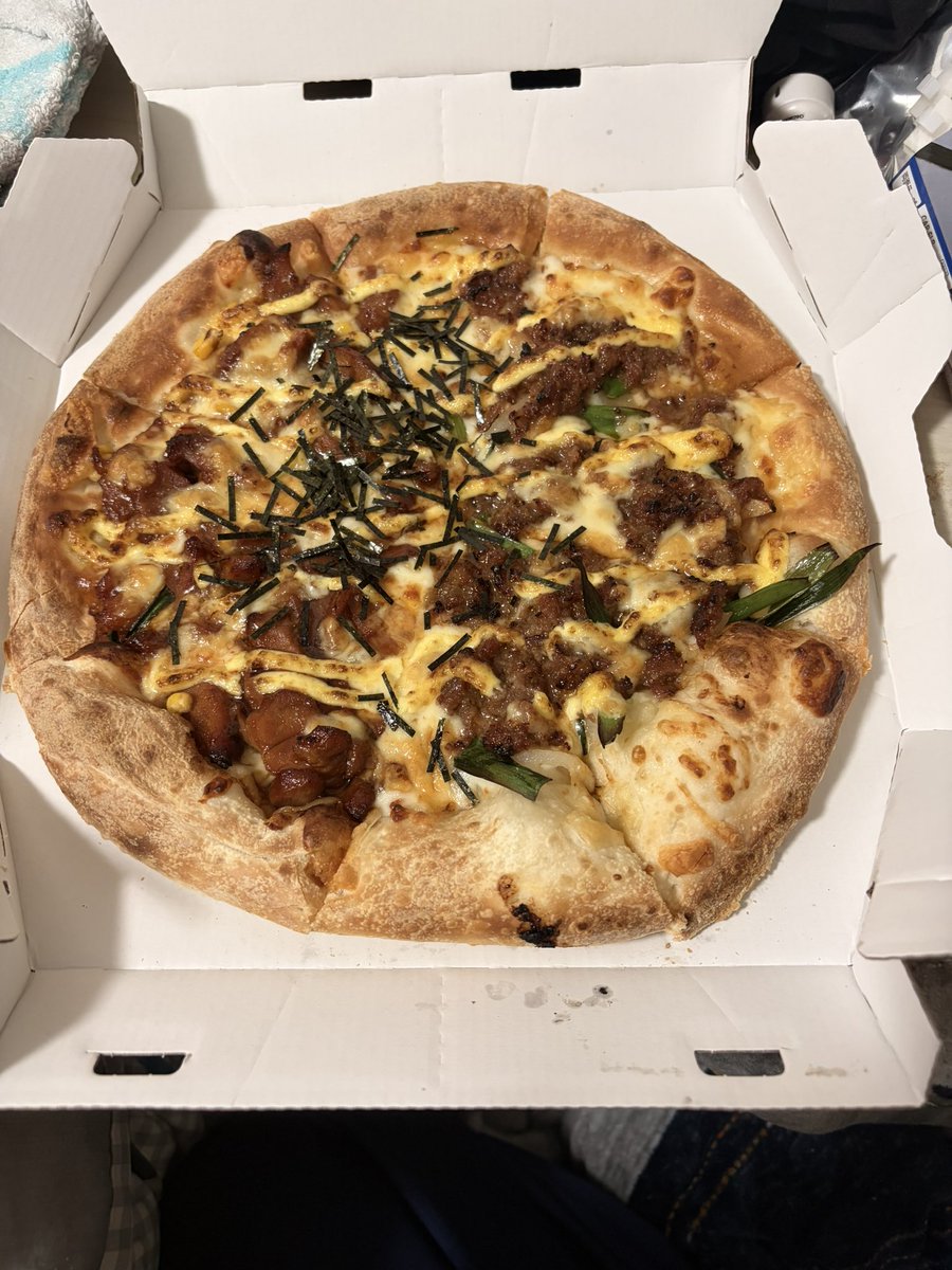 AXISめぐサンタ tweet media