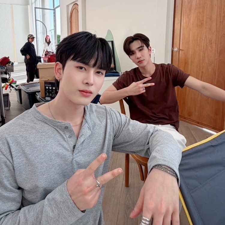 boo. 🍒 tweet media