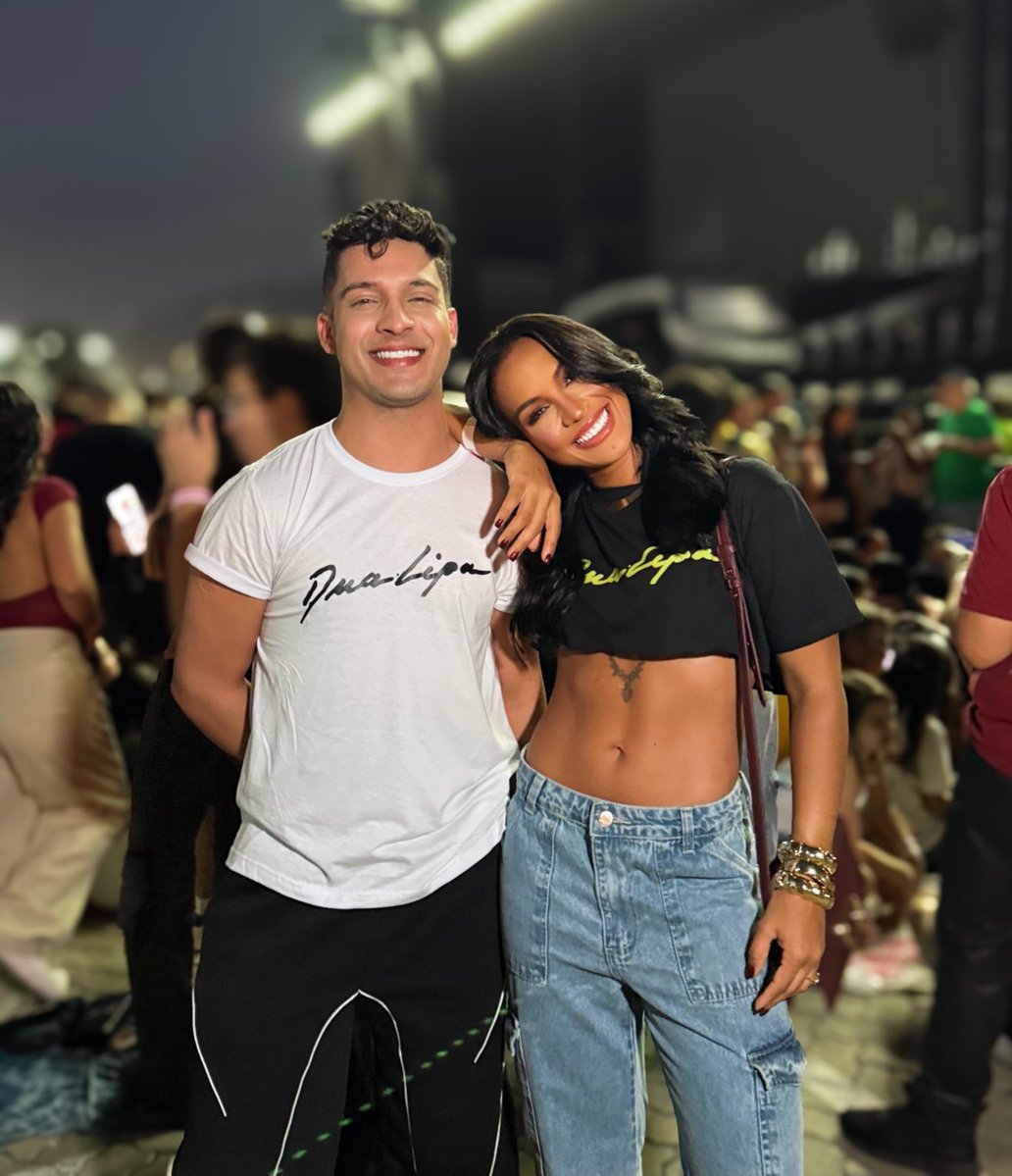 Maxiane 🪞 tweet media