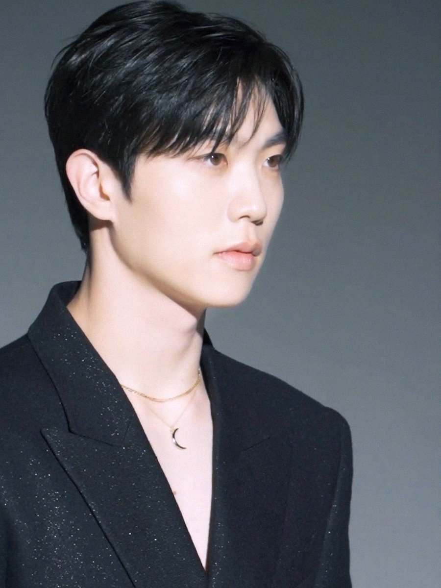 쥴리안 tweet media