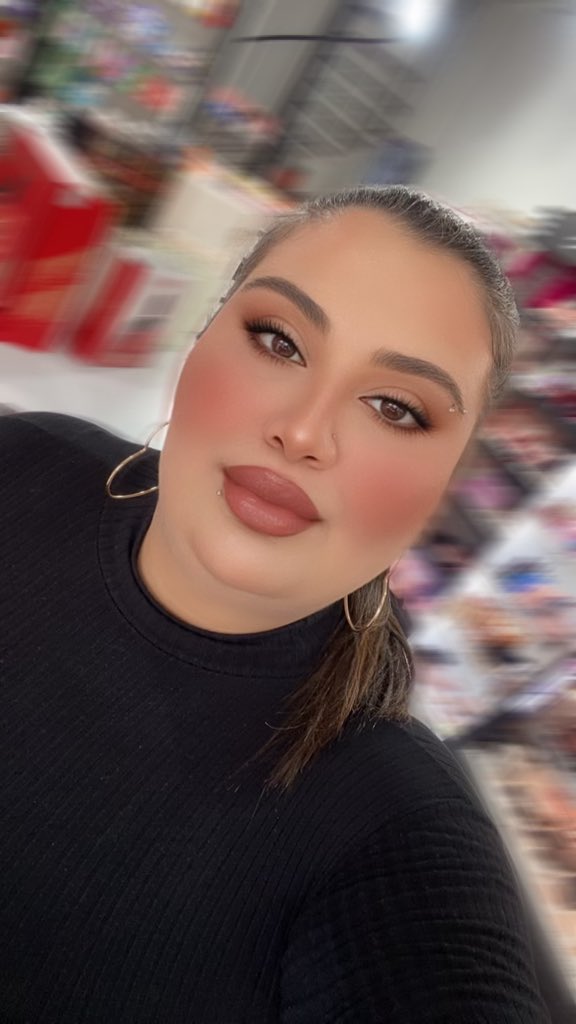 єℓιѕѕα ѕααԃ | إيليسا سعد 🍒 tweet media