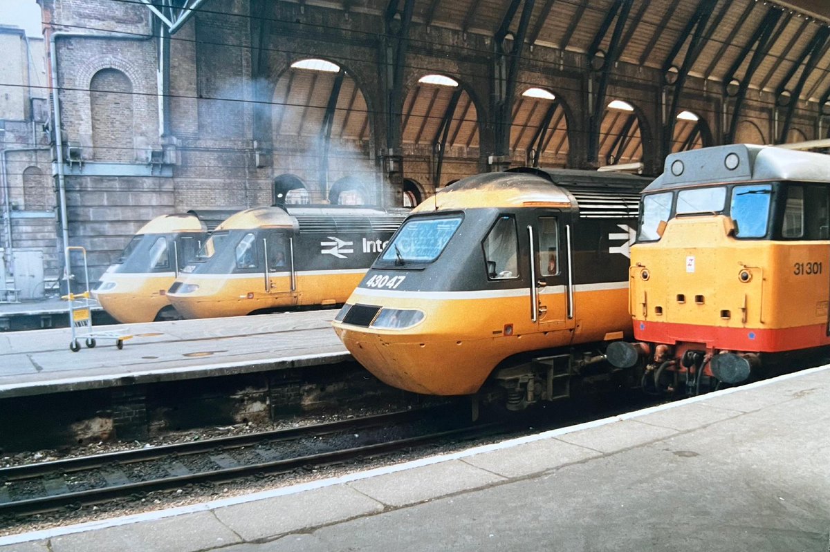 Network Rail tweet media