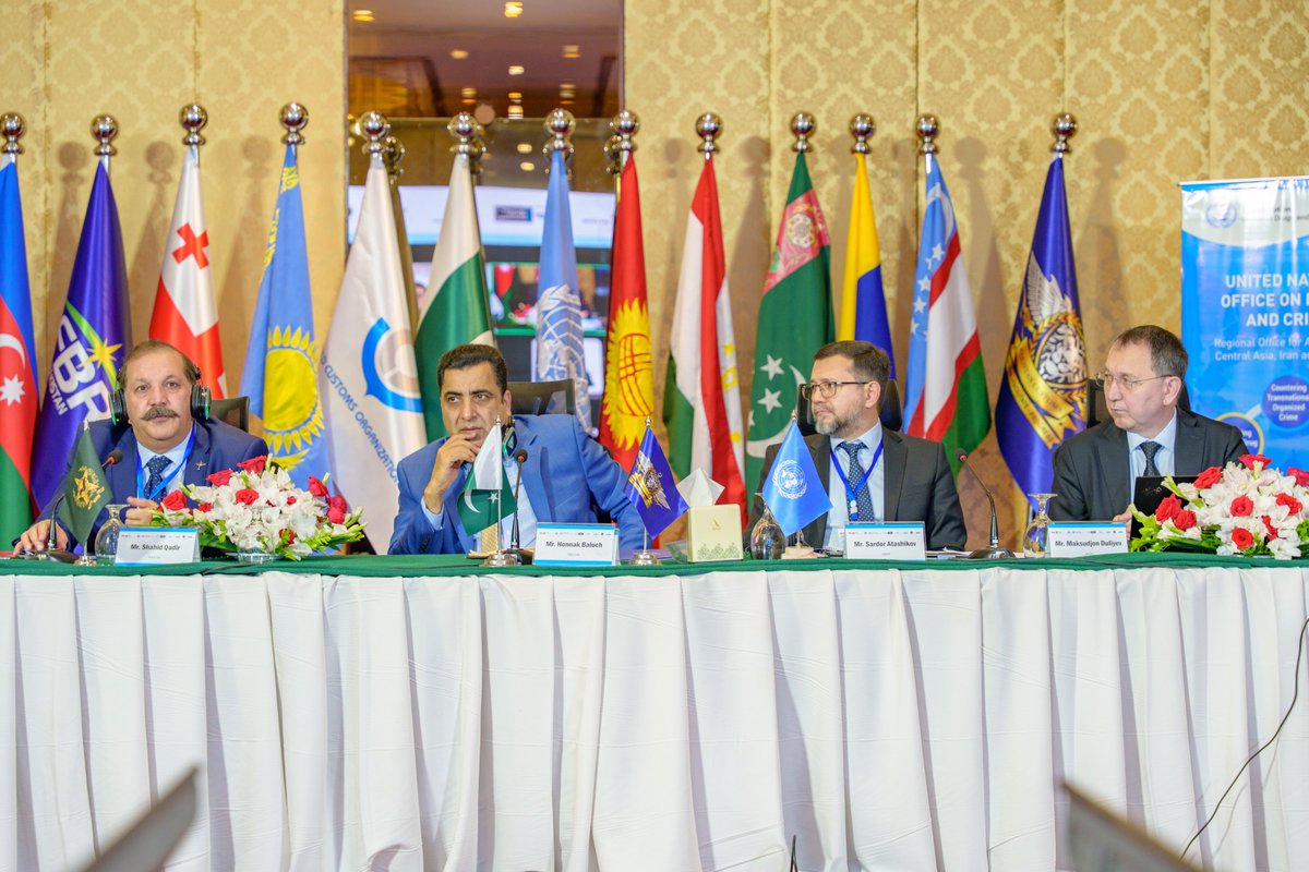 Pak_Customs's tweet photo. Day 3 of the 8th #IREN Meeting in Karachi opened with a summary of key needs and priorities, the adoption of meeting recommendations, and delegate reflections — with IREN nations aligned on a clear path forward. (1/6) https://t.co/GUc9SFaRXj