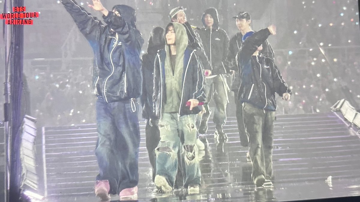 BTS Charts News tweet media