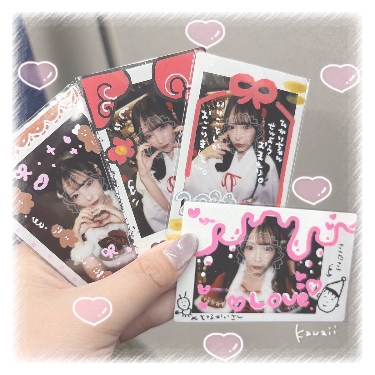 mkO8O2__'s tweet photo. チェキ預けたまま3ヶ月ぶりですみません😴💭やっぱお顔きゅーとすぎるし前祝い出来てよかった🎂⟡ᯓ⟡
全通特典のユニバから今日で3年の月日経つの驚きお互い大人になった🙂‍↕️これからもいっぱい話聞いて👶🏻🫶🏻
（久しぶりに愉快な絵見れてうれしい） https://t.co/bGWCUluMsQ