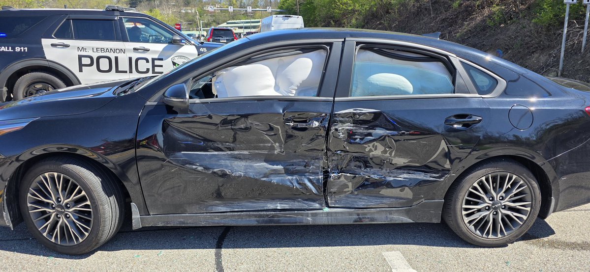 ☔️Little Mia Fox🩵 tweet media