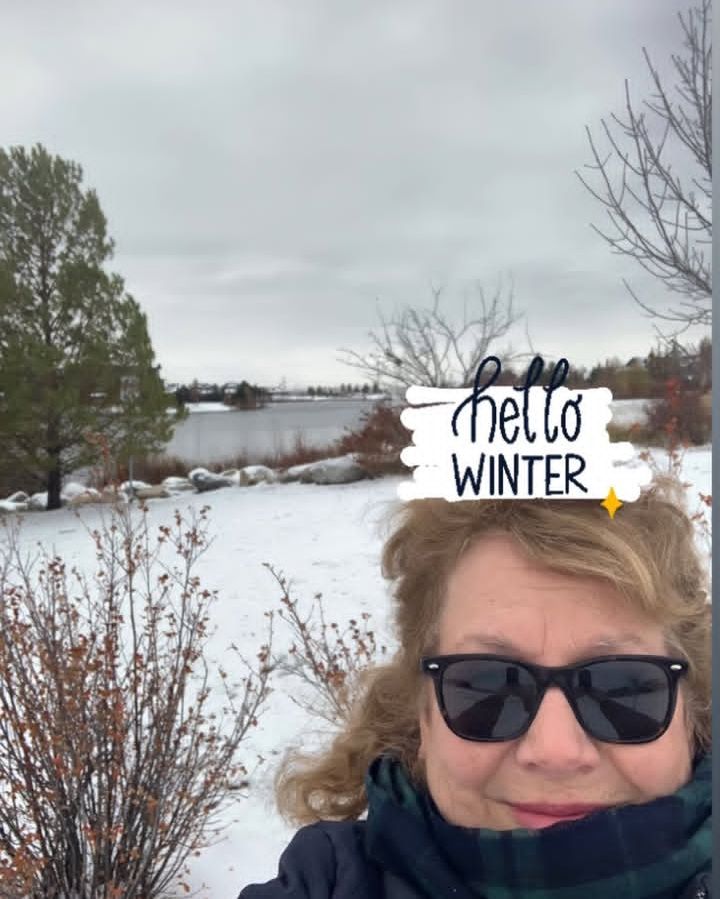 nica_sandy's tweet photo. As we transition into winter and the temperatures fluctuate, the first snowfall melts away. But it's stayed common too us. We had a lot of fun but the temperature is too bad.🤔😓❄️❤️ https://t.co/iGHLFzPAQH