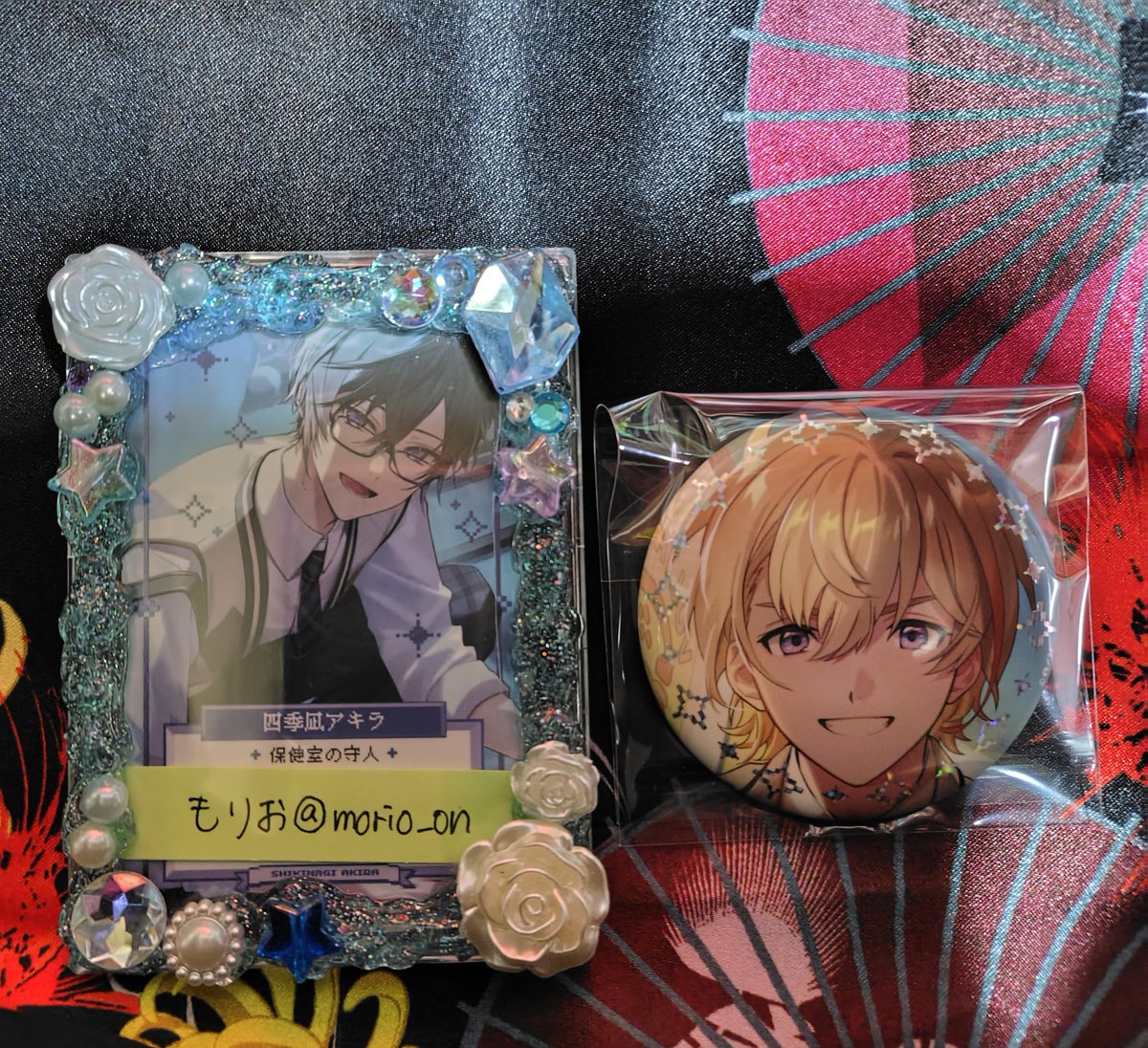 morio_on's tweet photo. 【交換】学園ゔぉるたくしょん　ランダム缶バッジ

譲)🟨

求)同種🟦(IDと同柄のもの)

郵送希望です。
ピンポイントで難しかと思いますが、条件合う方いらっしゃいましたらよろしくお願いいたします🙇 https://t.co/J5XbLxQsNh