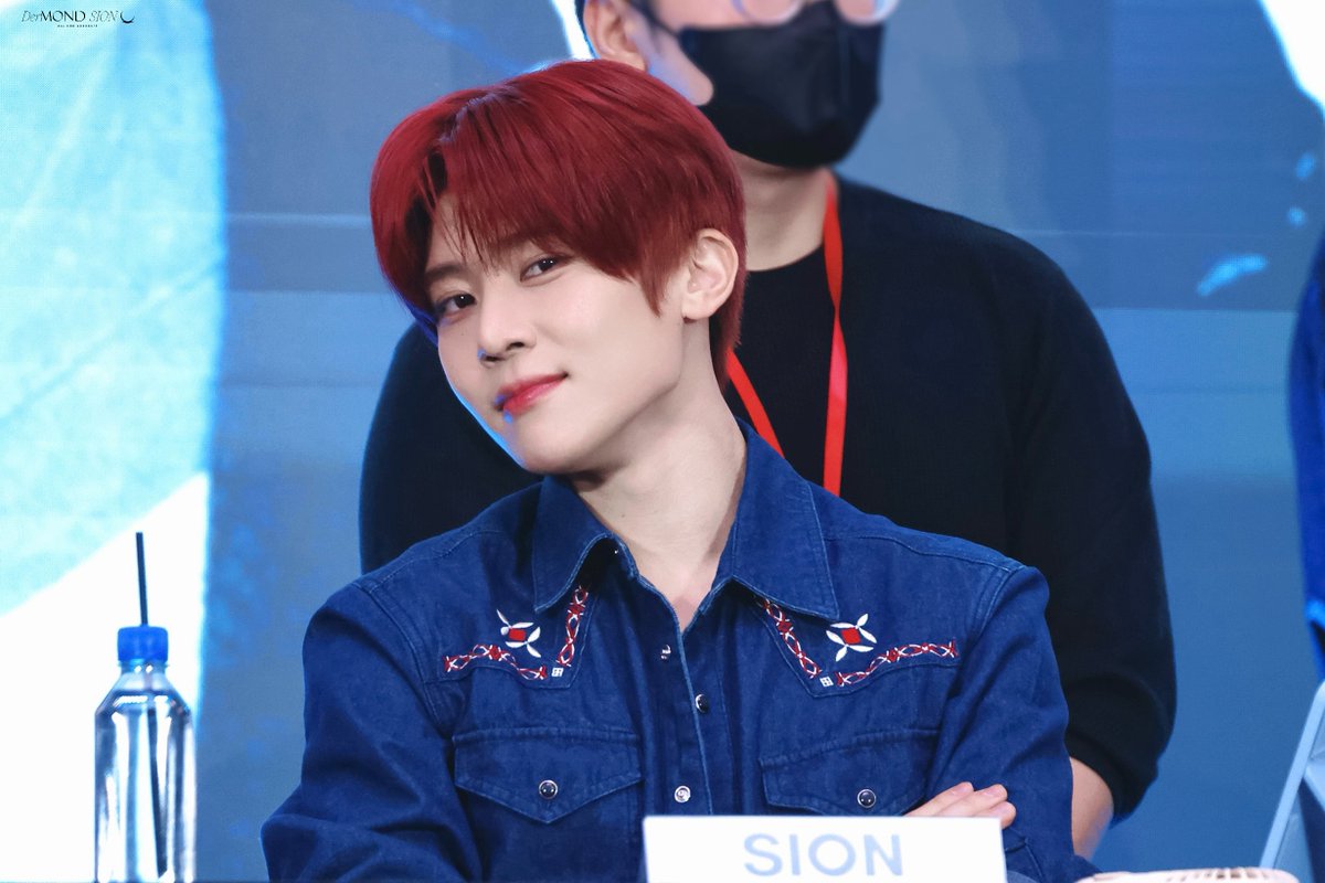 DerMond_SION tweet media