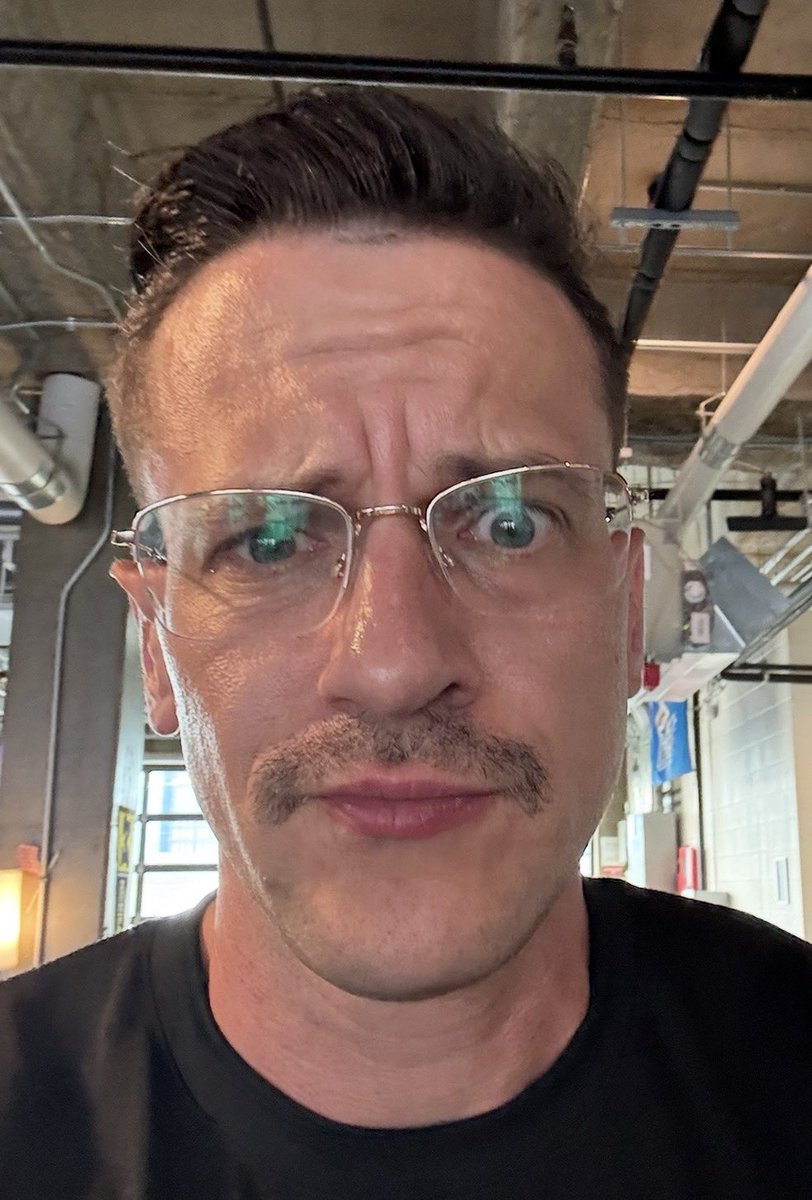 Lawrence | SwolLyfe tweet media