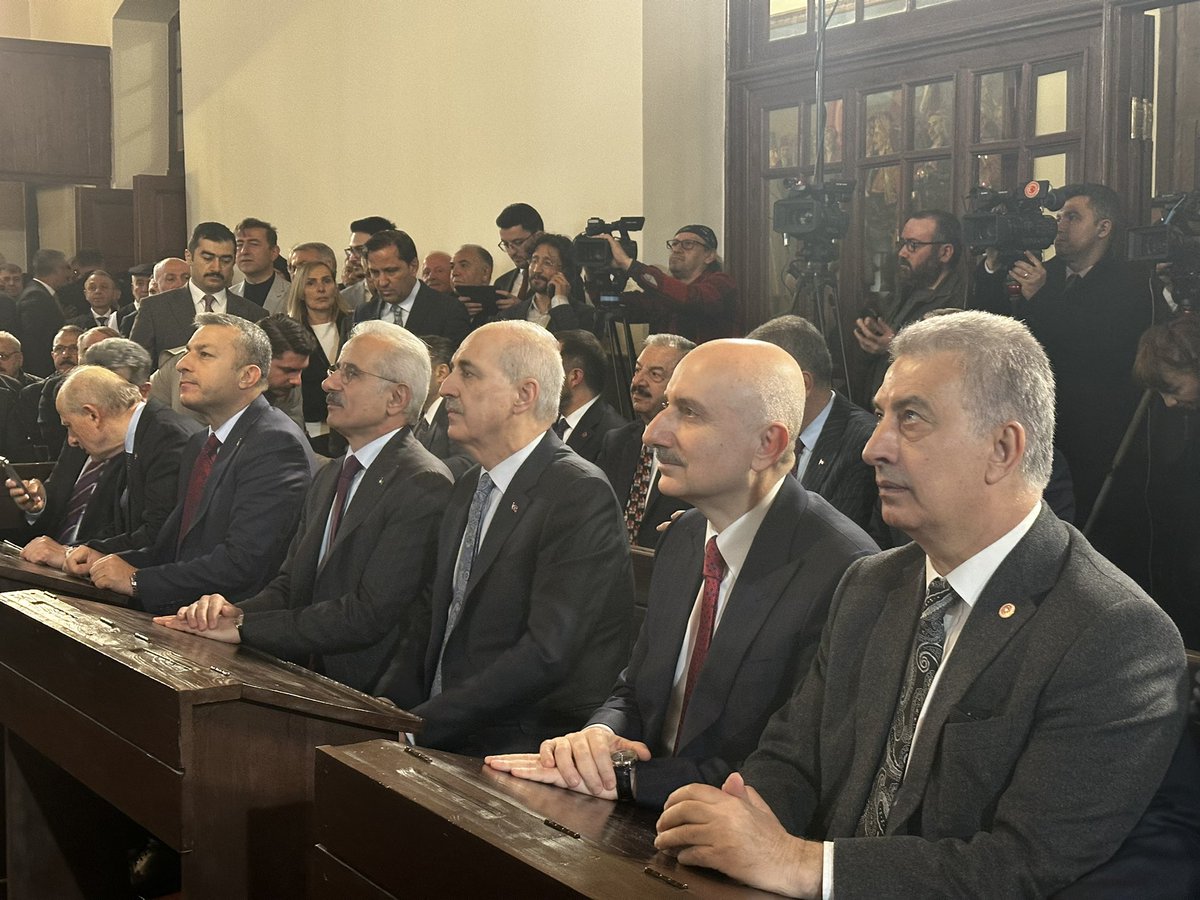 Vehbi Koç tweet media