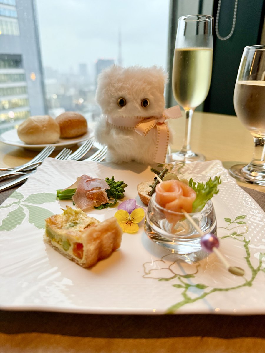 五條なつき tweet media