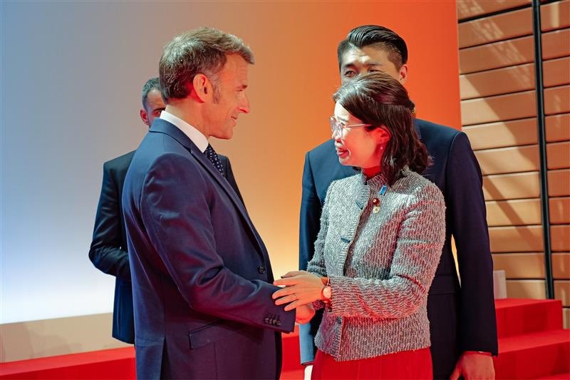 フランスで「ワンヘルス・サミット」に出席。人間ー動物ー環境の健康の