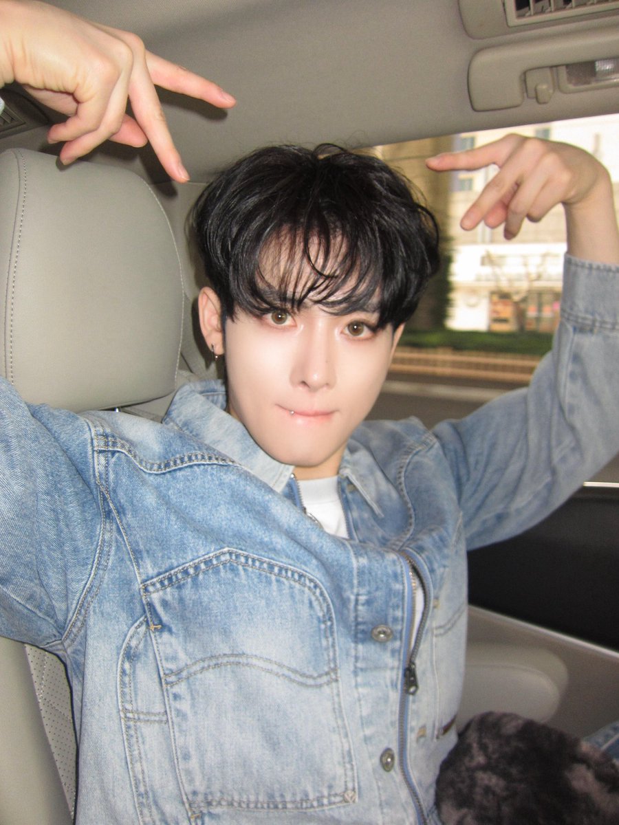 newquinn1102's tweet photo. 力丸さんの日本ファンミ💜
・予告: 4/10(金)日本時間14:14
#力丸 #Rikimaru #ริกิมารุ #創造営 #Rikimaru_WAYTOYOU #Rikimaru_RoommateInBangkok https://t.co/1QPuWBs638