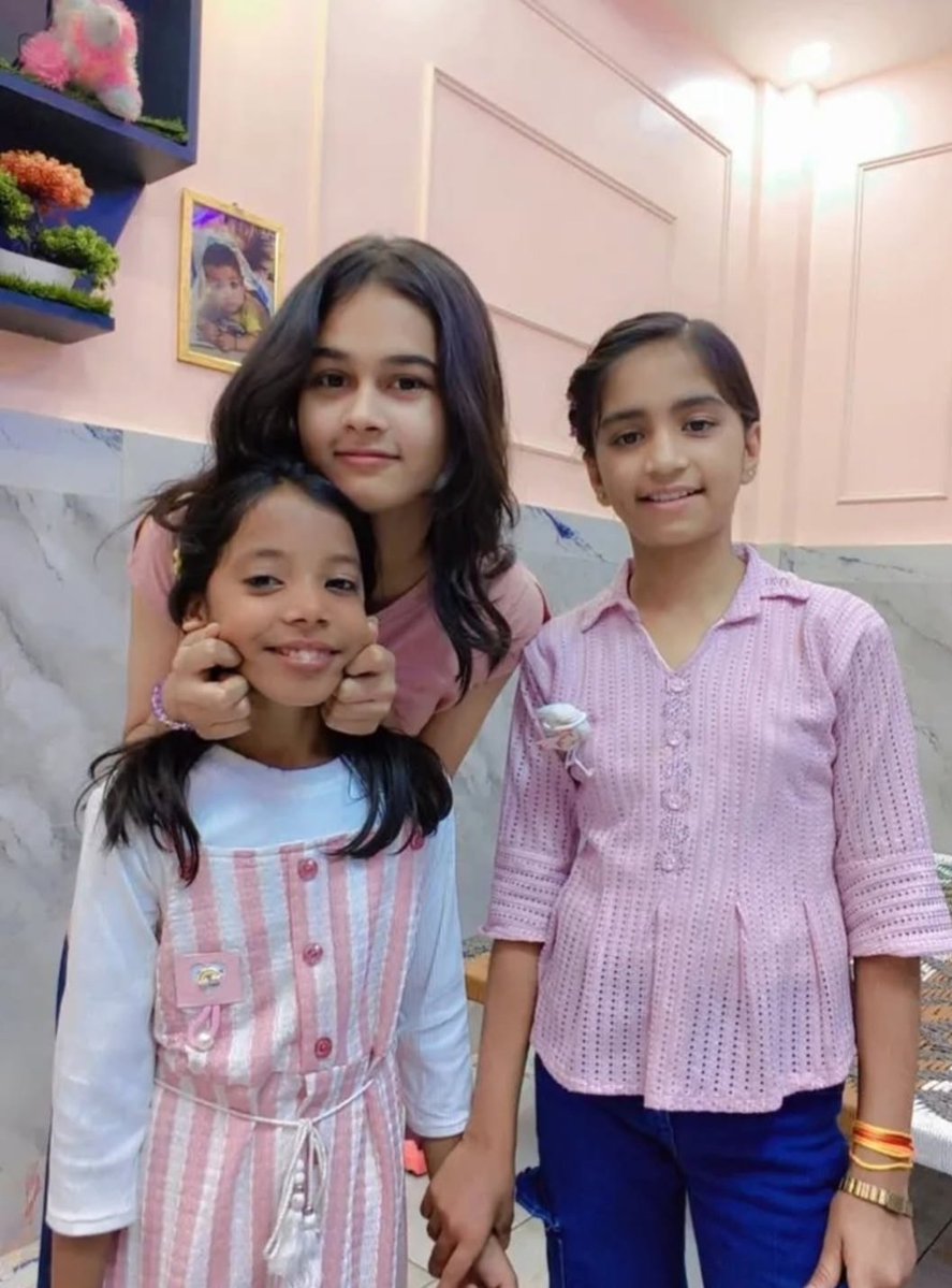 priya🎀 tweet media