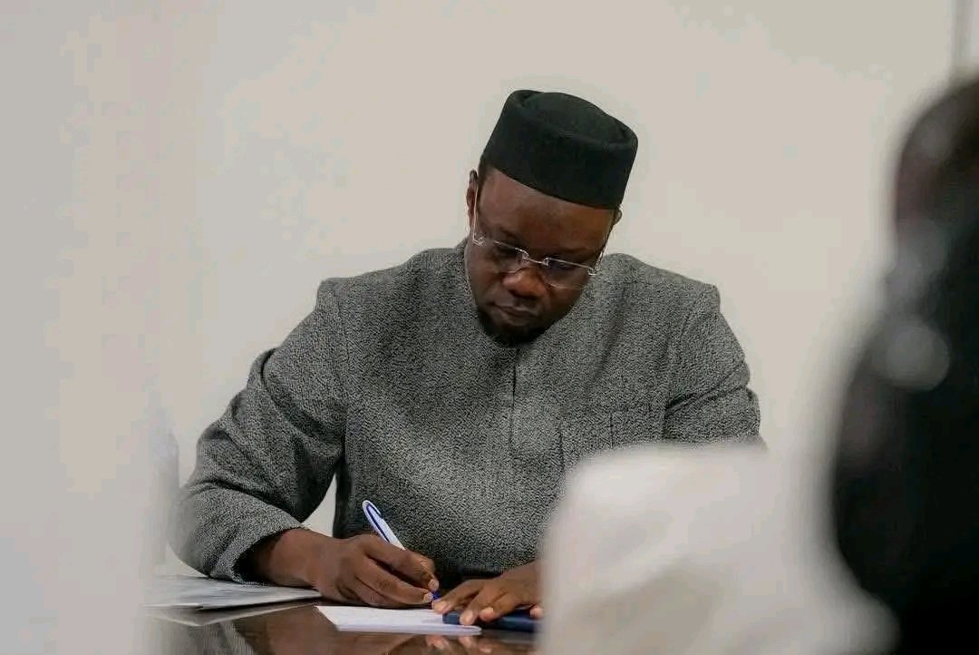 Le Premier Ministre a annoncé le lancement d’un ambitieux projet de restructuration globale du Réseau de Transport en Commun de Dakar (RTC), d’un montant total de 267 milliards de FCFA. 

Piloté par le Conseil exécutif des Transports urbains durables de Dakar (CETUD), cette