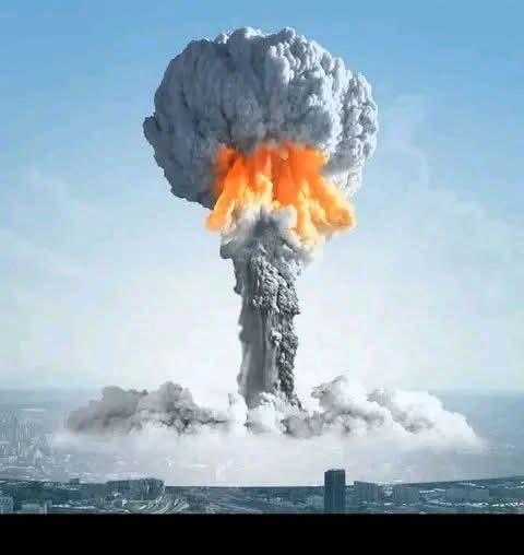 sahelbrut3's tweet image. #URGENT🔴🇮🇷✊🔥🇮🇱🇺🇲 L'IRAN AFFIRME QU'IL POURRA ACQUÉRIR L'ARMÉE NUCLÉAIRE EN 24 HEURES.

 L'Iran aurait indiqué qu'il pourrait se doter de l'arme nucléaire en seulement 24 heures en cas de provocation ou d'attaque, en réponse à la demande du Premier ministre iranien d'éliminer