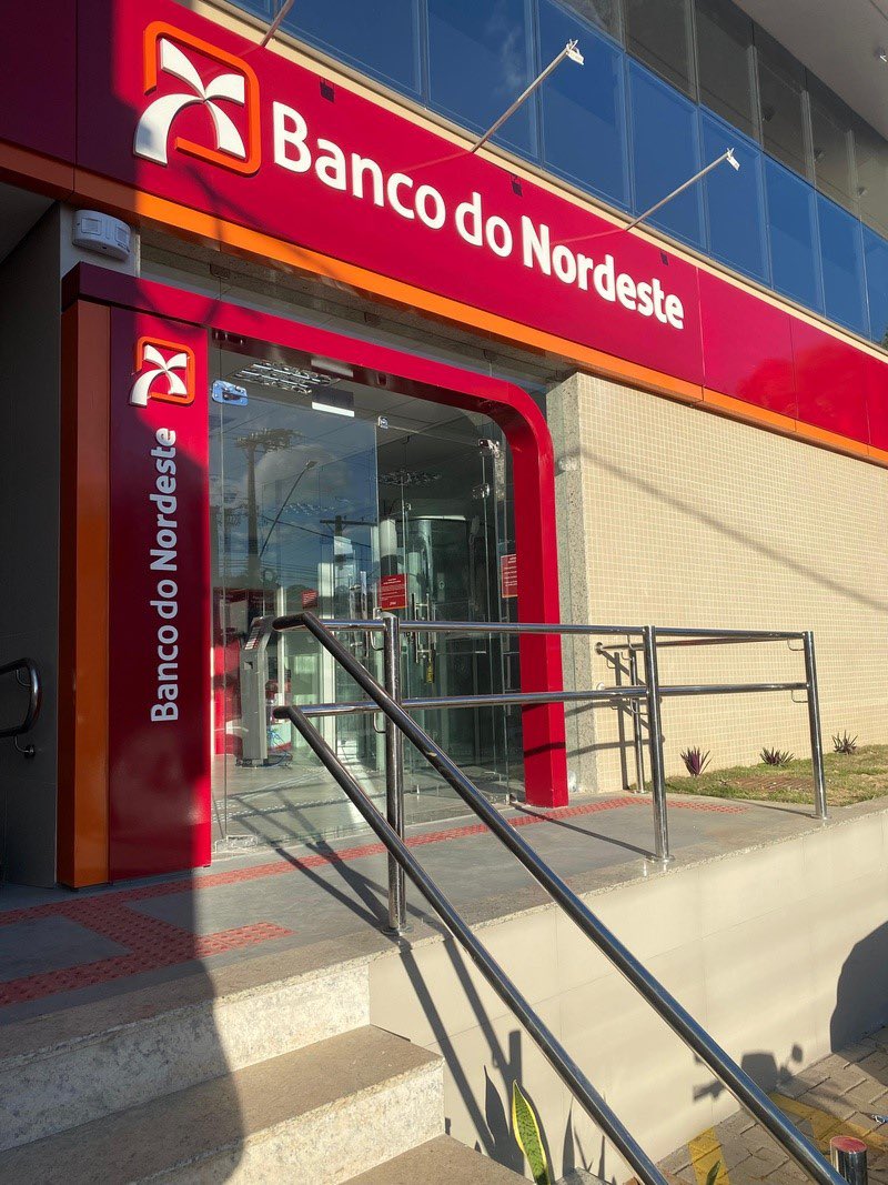 julles_diary's tweet photo. gente , é verdade que no nordeste só tem esse banco do nordeste?! to passada. #passada #viral #nordeste https://t.co/jk2lebXZDN