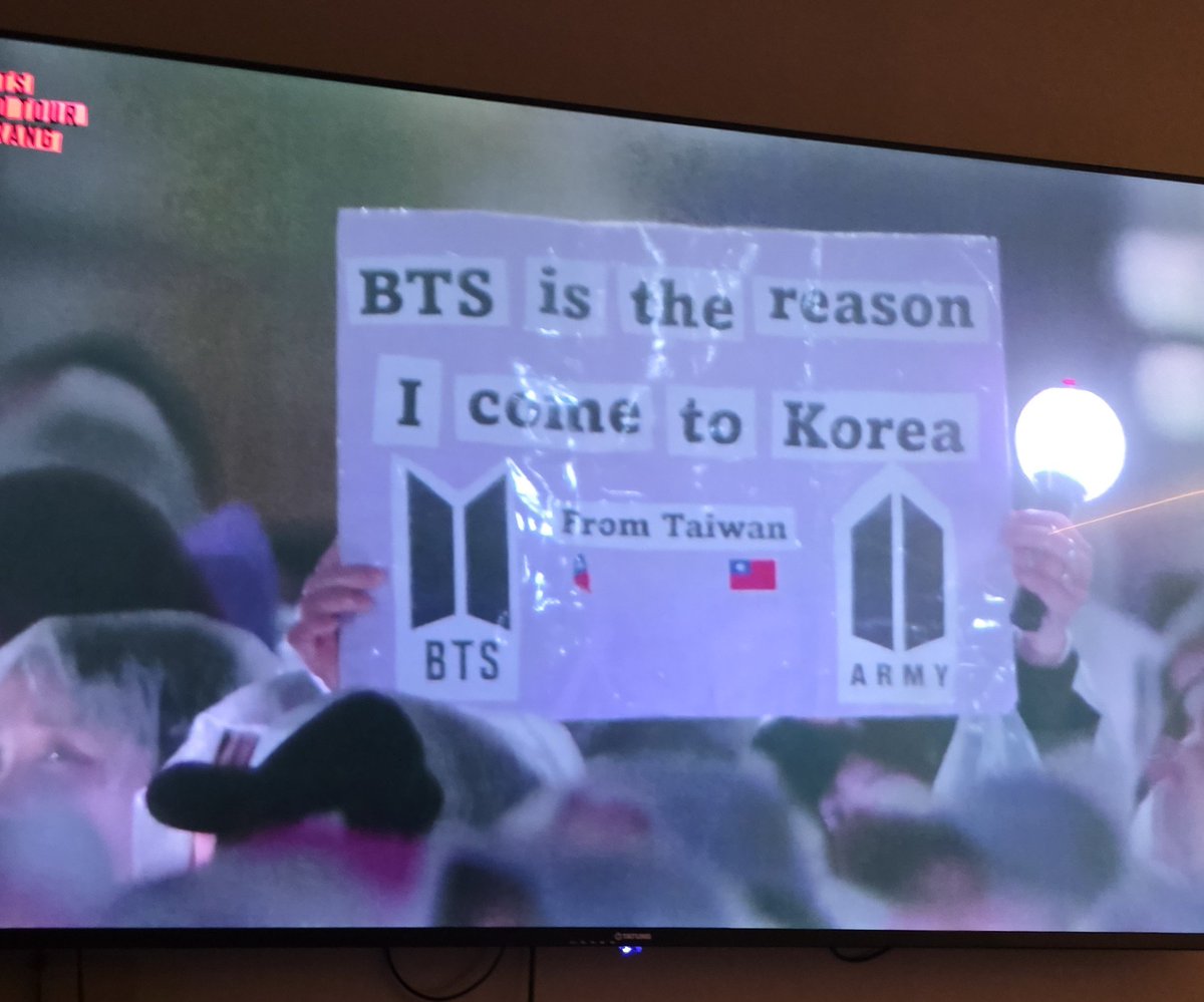 yuunarmy's tweet photo. 是台灣阿米🥹🥹🥹🥹🥹🥹🥹
Shout out to TAIWAN ARMY 💜
BTS is always the reason I come to Korea.

#BTS_ARİRANG 
#ARIRANG_GOYANG https://t.co/p0Hjf9cdeX