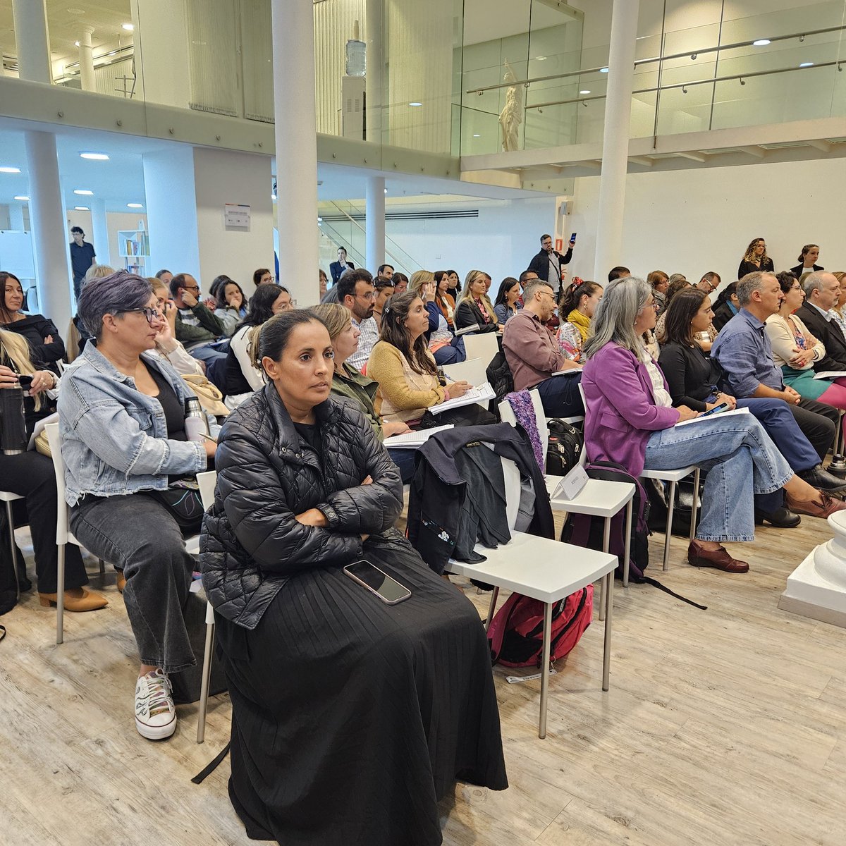 cfe_anep's tweet photo. AHORA | Jornada de intercambio sobre el Consenso de Santiago: claves para fortalecer la profesión docente, una instancia de reflexión sobre el quehacer educativo, organizada por @cfe_anep y @educacion_mec. https://t.co/e2KPHlVnCn
