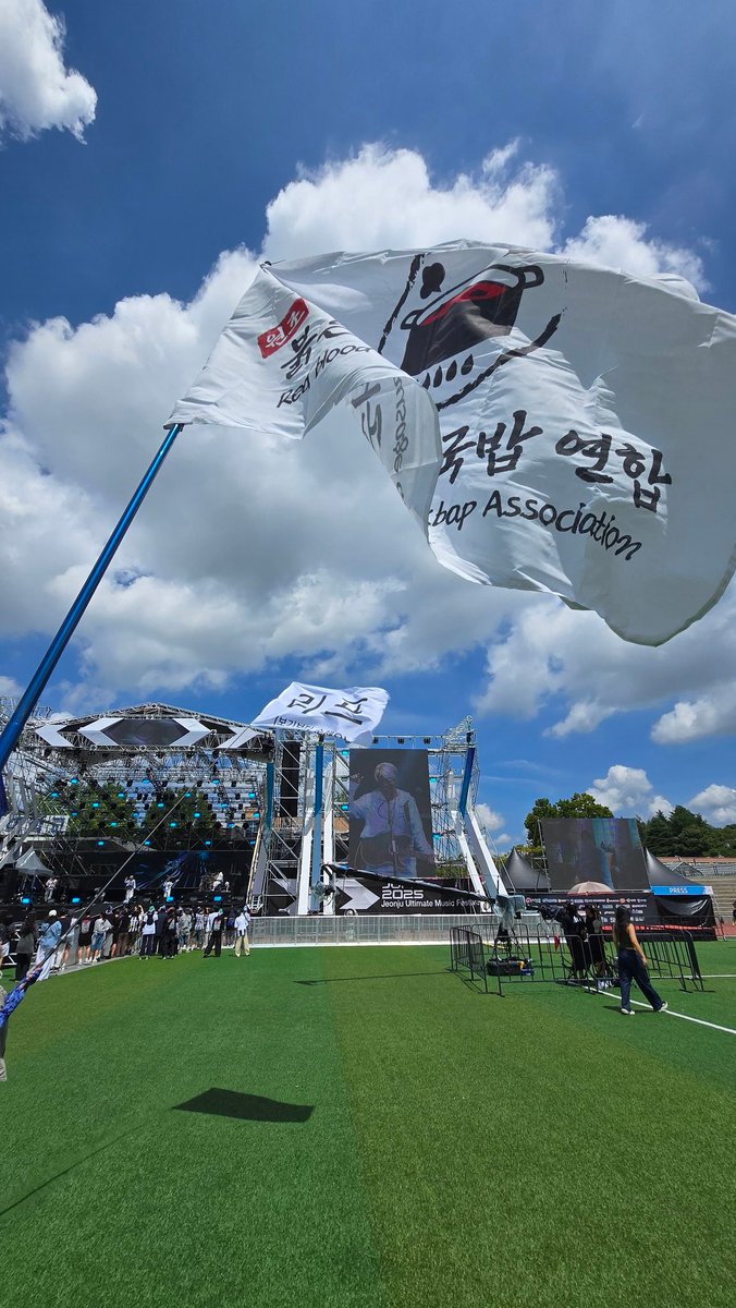 🍊오 렌 지 사 담 계🍊 tweet media