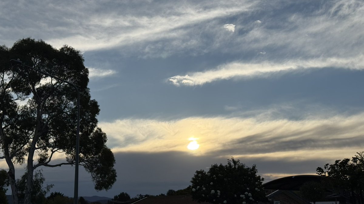 wapple15's tweet image. Good night from #Canberra ☀️🌤️🌧️😴