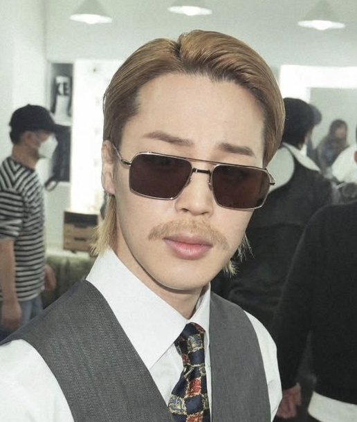 Troco duas galinhas, um bode semi novo e metade de uma chacara no interior do rio de janeiro por uma inteira do bts