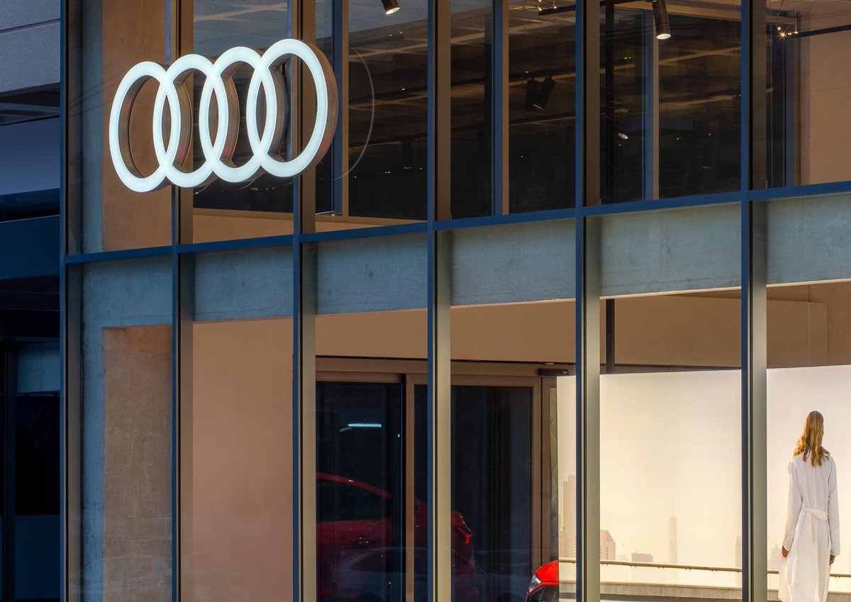 AutoTraderSA's tweet image. We recently attended an #Audi event where the brand revealed its plan for 2026 and discussed how it finds itself in an increasingly competitive market. Would you consider buying an Audi in 2026? bit.ly/WhereIsAudiHea…