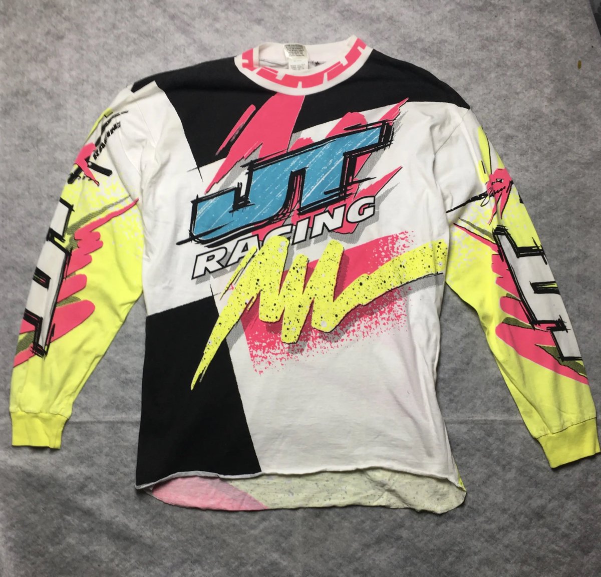 xxxibryota's tweet photo. JT RACING USA
90s Swash Paint Jersey
#GDCollection https://t.co/TDl3JODfNS