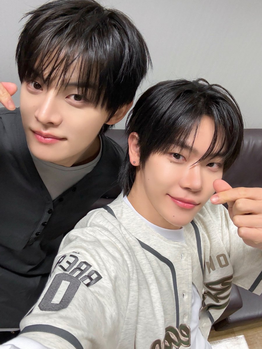 CLOSE YOUR EYES tweet media