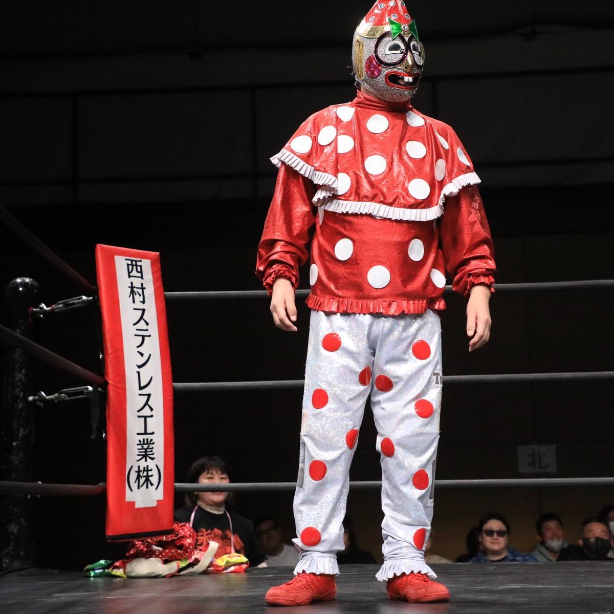 プロレスショップ博多 赤の魂 tweet media