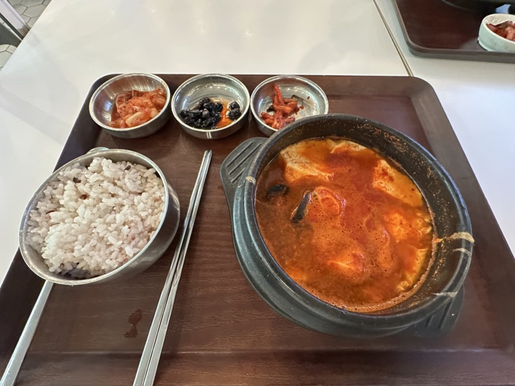 고고학자 tweet media