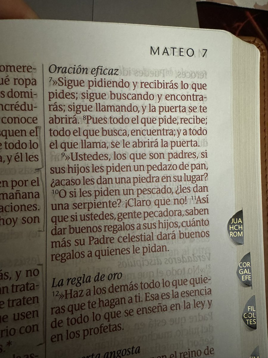 “Sigue buscando y encontrarás; sigue llamando, y la puerta se te abrirá.”

“Haz a los demás todo lo que quieras que te hagan a ti.” - Mateo 7