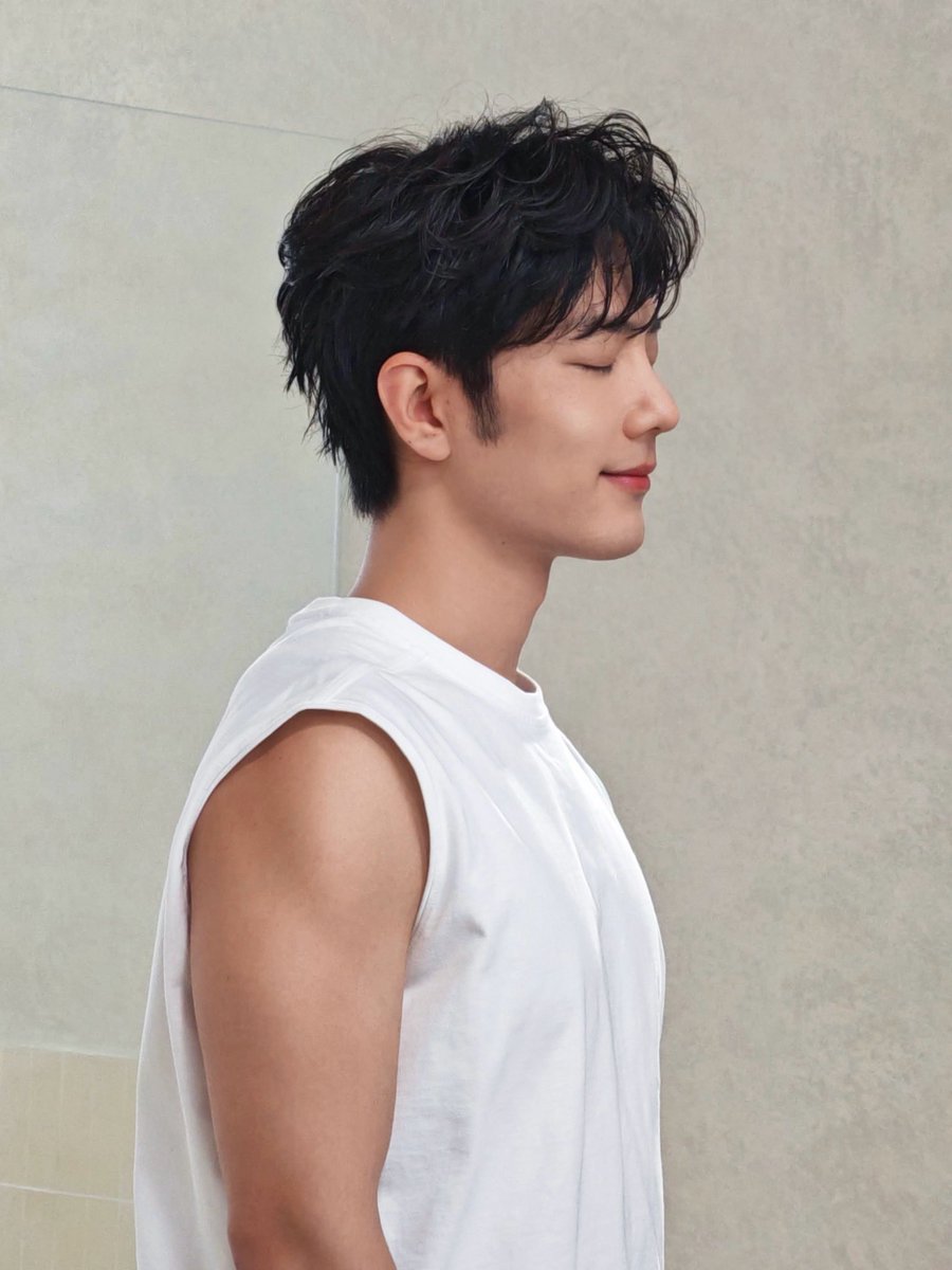 หล่อพ่อหนุ่มกล้ามโต 💪💪

#XiaoZhan #เซียวจ้าน #XiaoZhanxLiushen