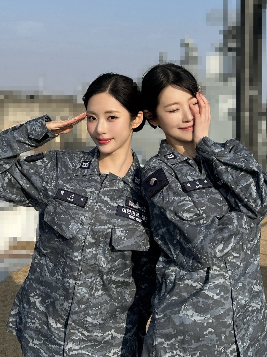 여성징병제가 이뤄진다면 민첩하게 지헌이와 입대할거요