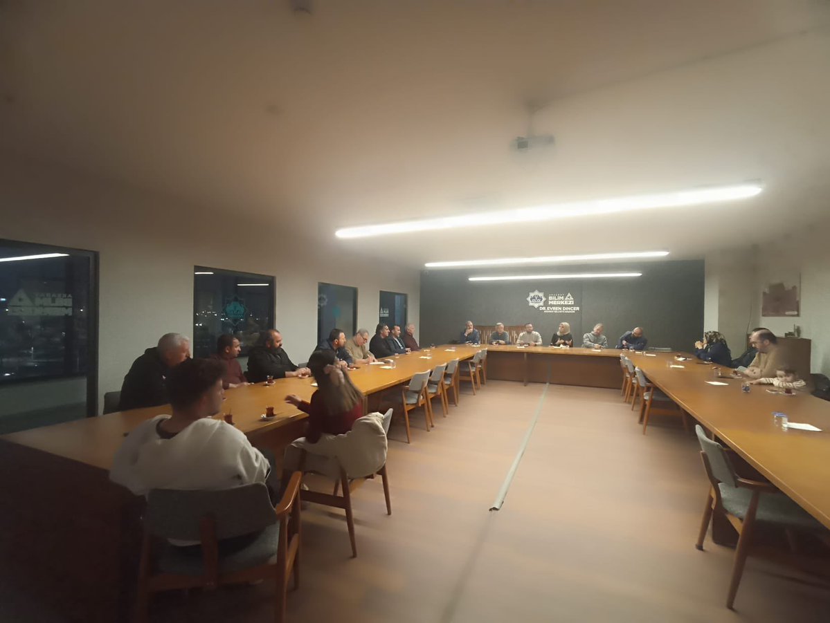 Aksaray Birlik Vakfı tarafından düzenlenen 63. Aksaray Buluşmasında, Aksaray Üniversitesi'nden Dr. Öğr. Üyesi Nagehan Vurgun hocamız ile "Harzemşahların Tarihi Serüveni"ni konuştuk. Hocamıza ve katılımcılara teşekkür ederiz...