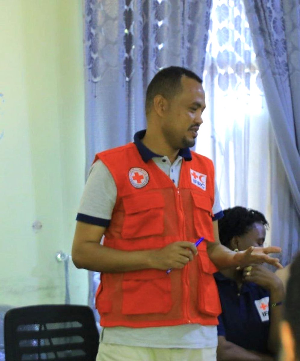 EthioRedCross's tweet photo. The Ethiopian Red Cross Society (#ERCS) Southern Ethiopia Regional Branch has completed a 4-day training in #ArbaMinch Town, focused on improving ambulance management, handling, and reporting.

https://t.co/SdacKC0bTe

We Live for Humanity! https://t.co/pk5aMbepwZ