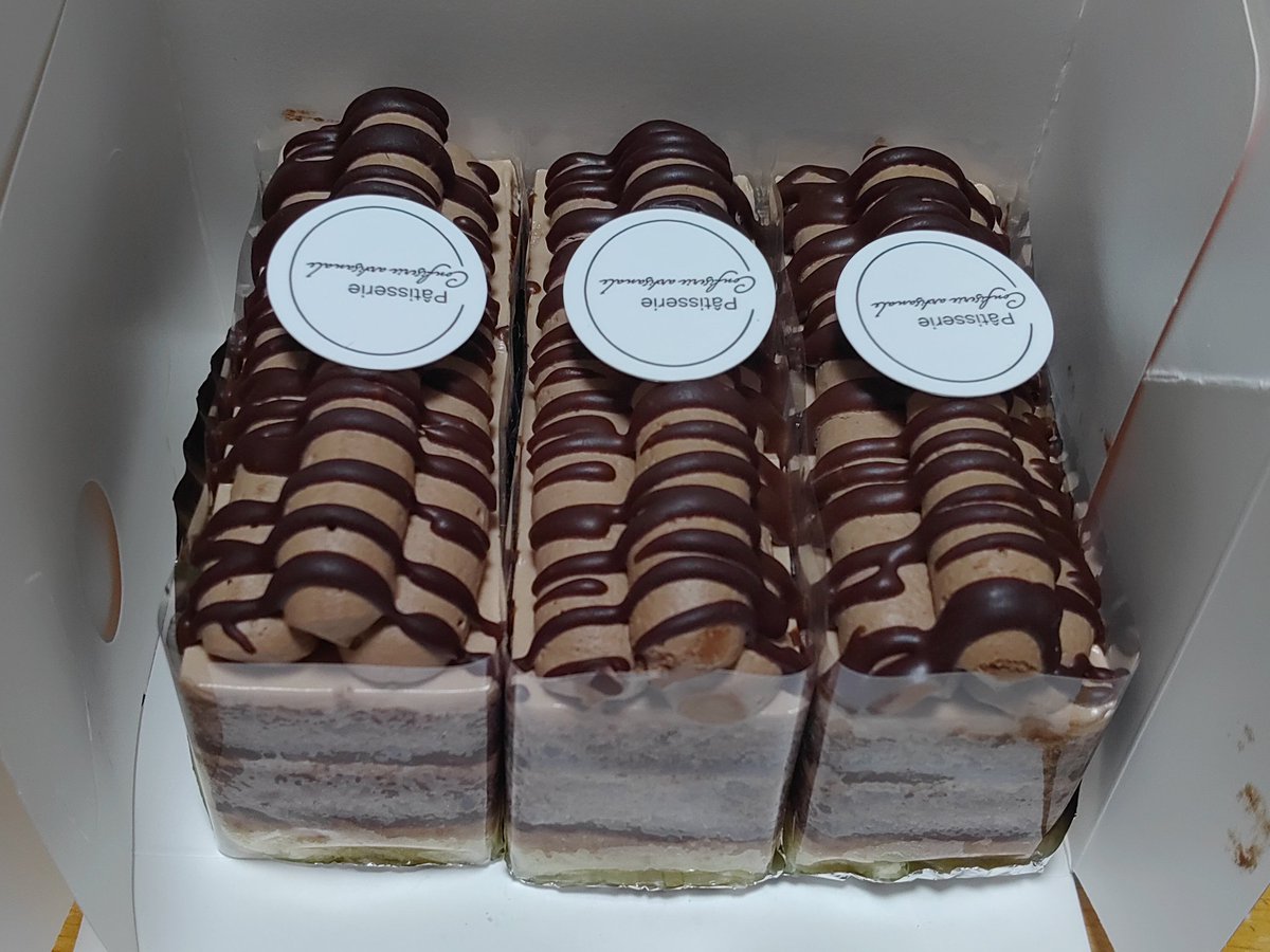 本日は愛する奥さまの
誕生日〜❤️