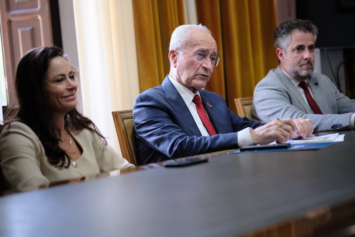 Ciudad de Málaga tweet media