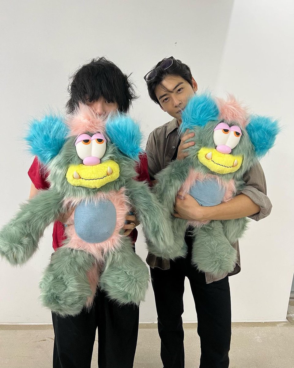 nina ✰ tweet media