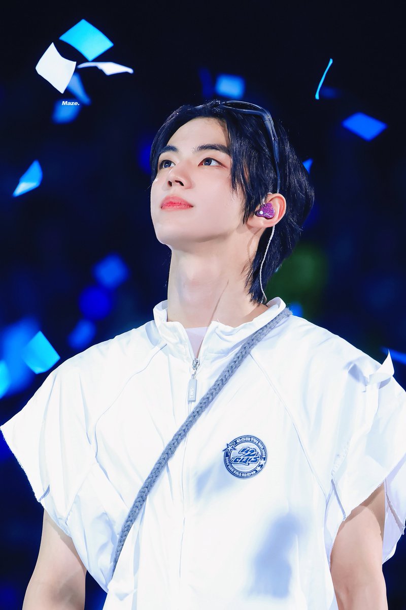 𝙈𝙖𝙯𝙚. tweet media