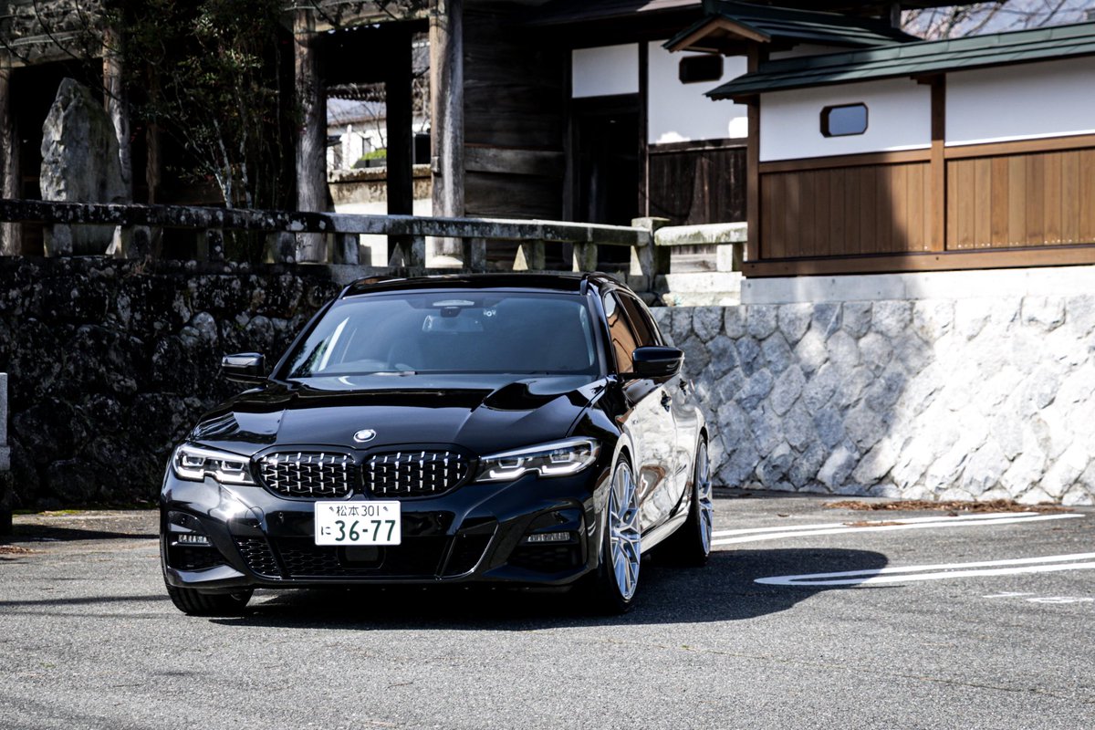 buun0116's tweet photo. 街中で見かけたら、"あの車ちょっといい感じな雰囲気じゃん"を狙って　笑

快適快速ツーリングワゴン🚙

久々の欧州車🇩🇪
初めてのBMW、初めてのツーリングワゴン

#BMW 
#g21
#我が家のファミリーカー https://t.co/j8riokWomt